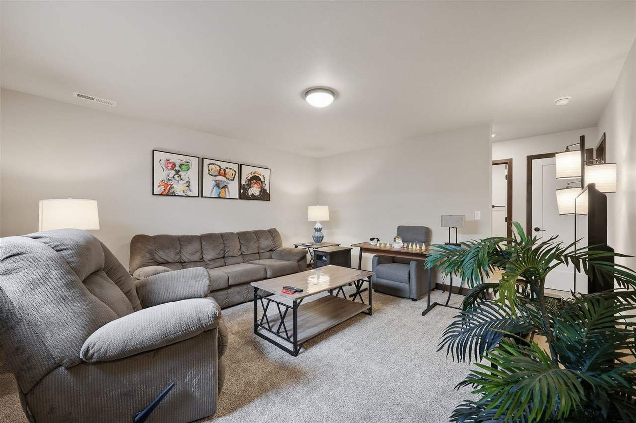 712 Hillside Drive Tiffin IA 52340