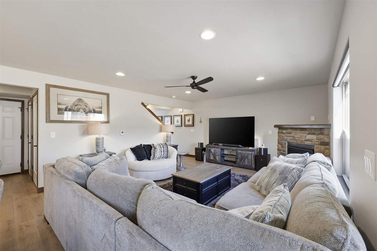 712 Hillside Drive Tiffin IA 52340