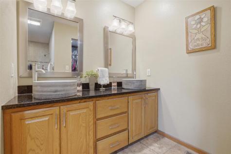 1449 Ridgeview Court Washington IA 52353