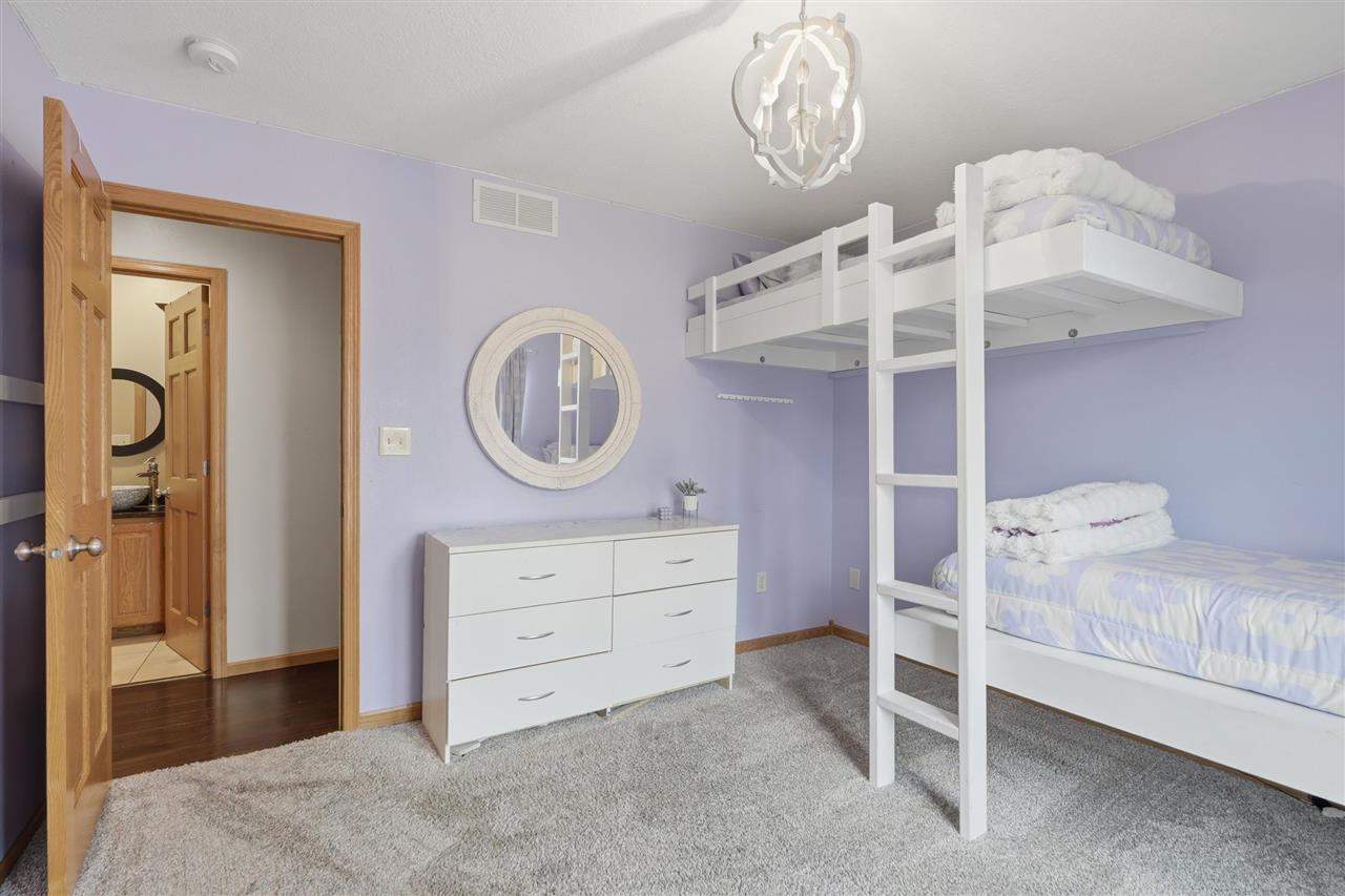 1449 Ridgeview Court Washington IA 52353