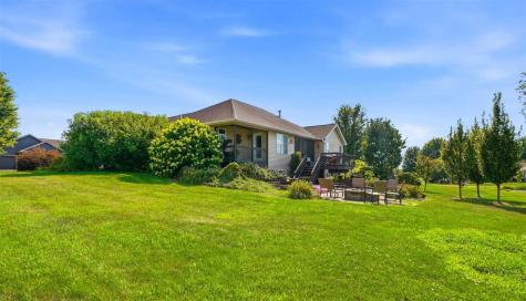1449 Ridgeview Court Washington IA 52353