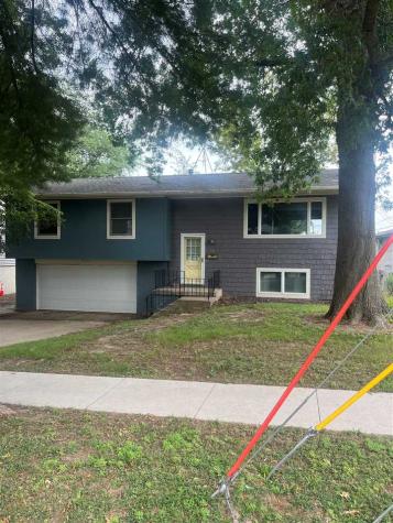 58 Olive Court Iowa City IA 52246