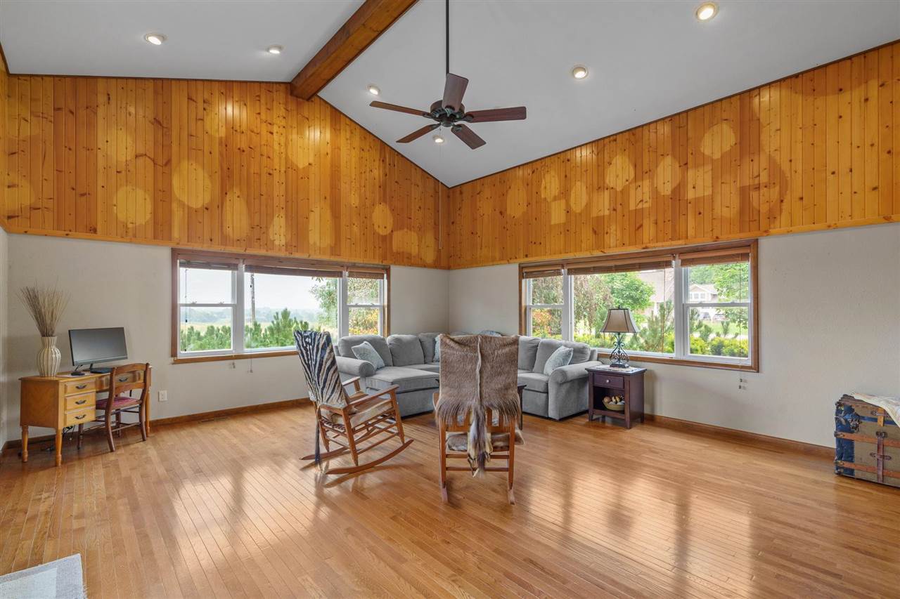 9996 W Avenue Columbus Junction IA 52738-0000