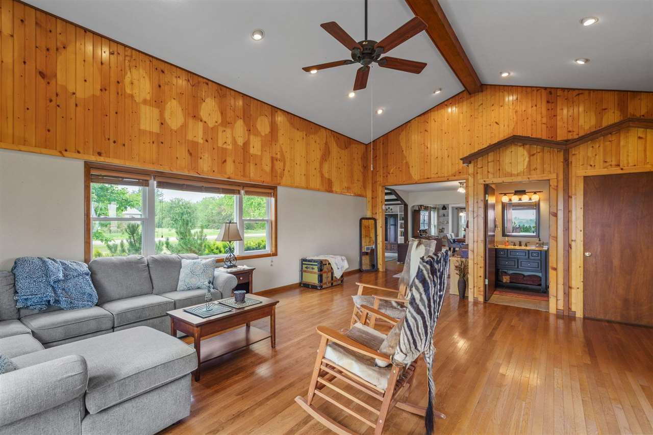 9996 W Avenue Columbus Junction IA 52738-0000