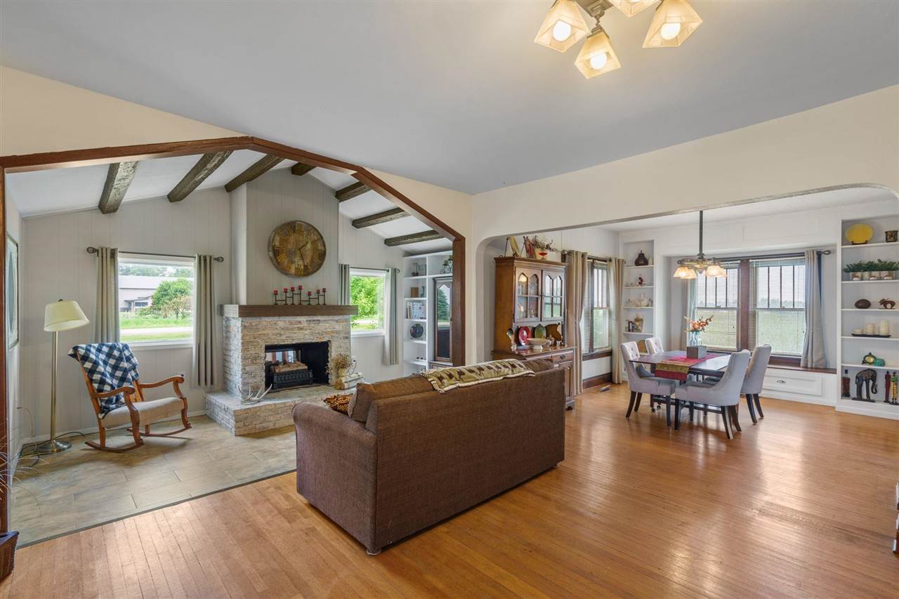 9996 W Avenue Columbus Junction IA 52738-0000