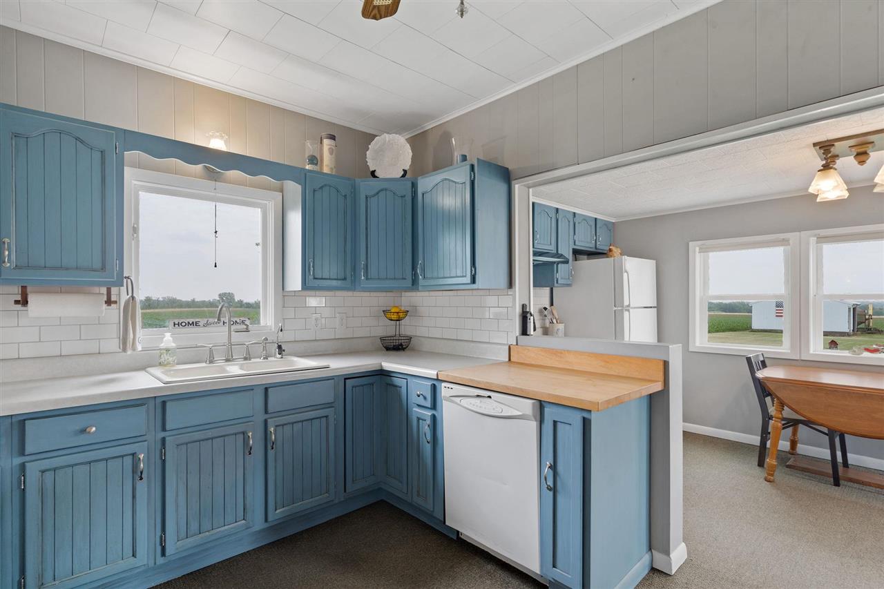 9996 W Avenue Columbus Junction IA 52738-0000