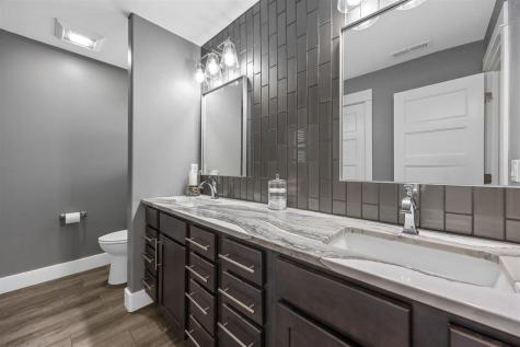 1050 Grouse Court North Liberty IA 52317