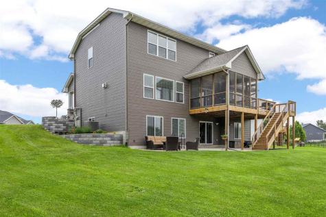 1050 Grouse Court North Liberty IA 52317