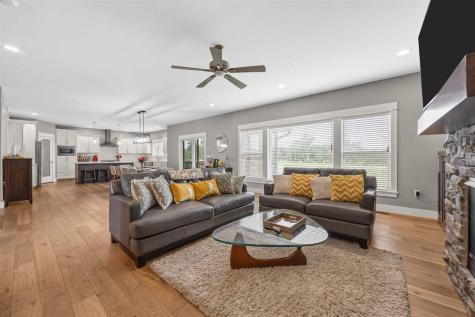 1050 Grouse Court North Liberty IA 52317