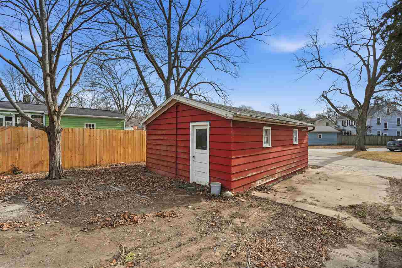 1519 E Court Street Iowa City IA 52245