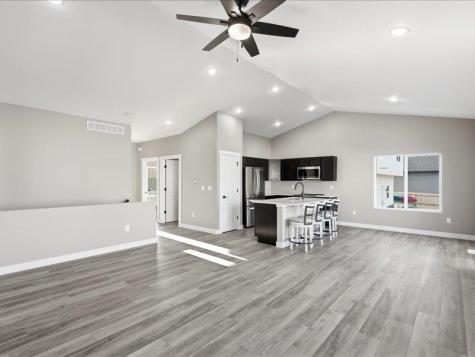 1510 Redwood Drive Muscatine IA 52761