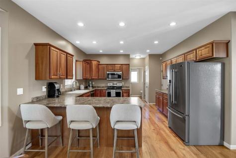 3915 Oak Ridge Drive SE Cedar Rapids IA 52403