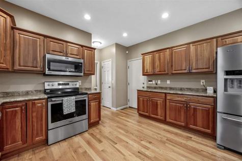 3915 Oak Ridge Drive SE Cedar Rapids IA 52403