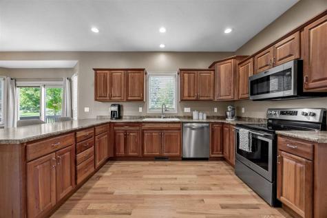 3915 Oak Ridge Drive SE Cedar Rapids IA 52403