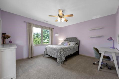 3915 Oak Ridge Drive SE Cedar Rapids IA 52403