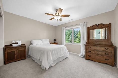 3915 Oak Ridge Drive SE Cedar Rapids IA 52403