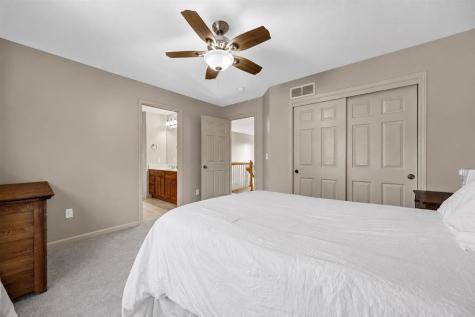 3915 Oak Ridge Drive SE Cedar Rapids IA 52403