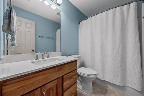 3915 Oak Ridge Drive SE Cedar Rapids IA 52403