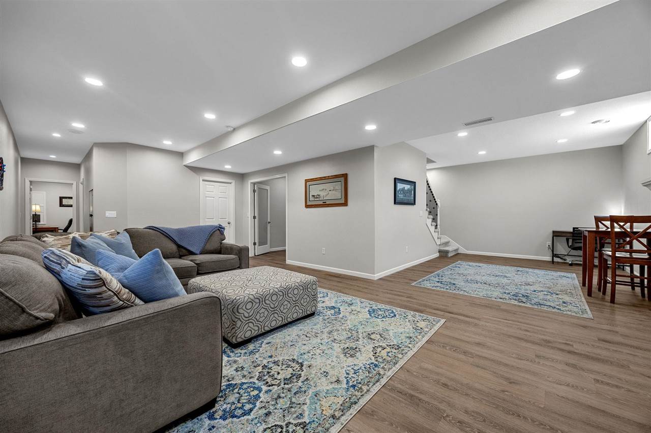 3915 Oak Ridge Drive SE Cedar Rapids IA 52403