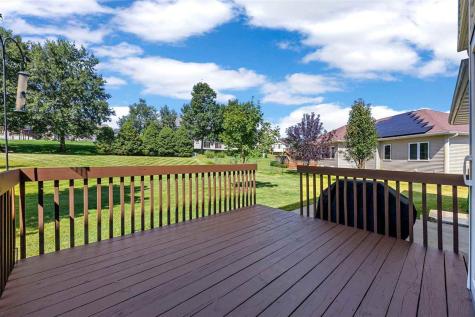 3915 Oak Ridge Drive SE Cedar Rapids IA 52403