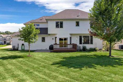3915 Oak Ridge Drive SE Cedar Rapids IA 52403