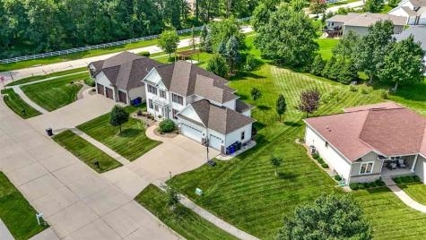 3915 Oak Ridge Drive SE Cedar Rapids IA 52403