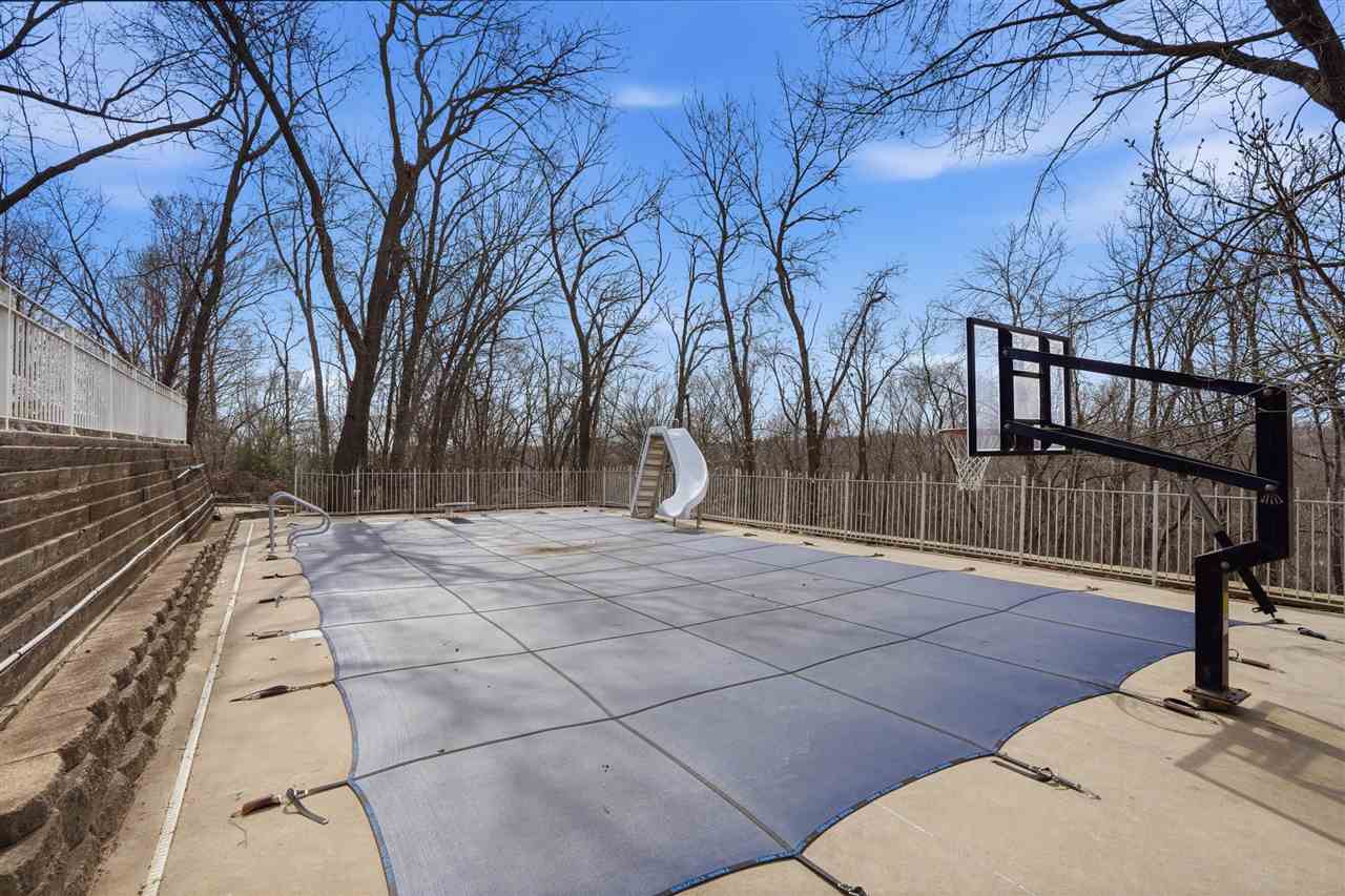 3655 Forest Gate Drive NE Iowa City IA 52240