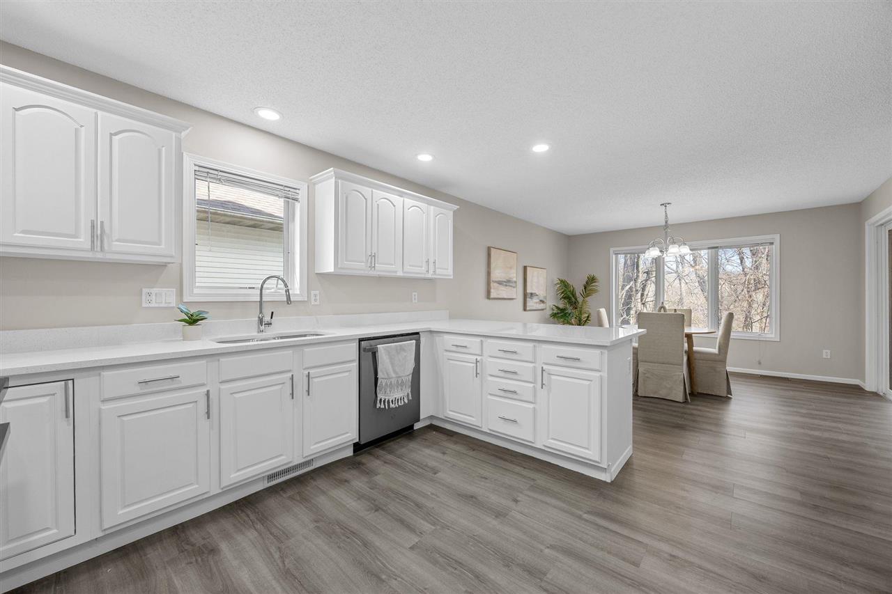 95 E Dovetail Drive Coralville IA 52241