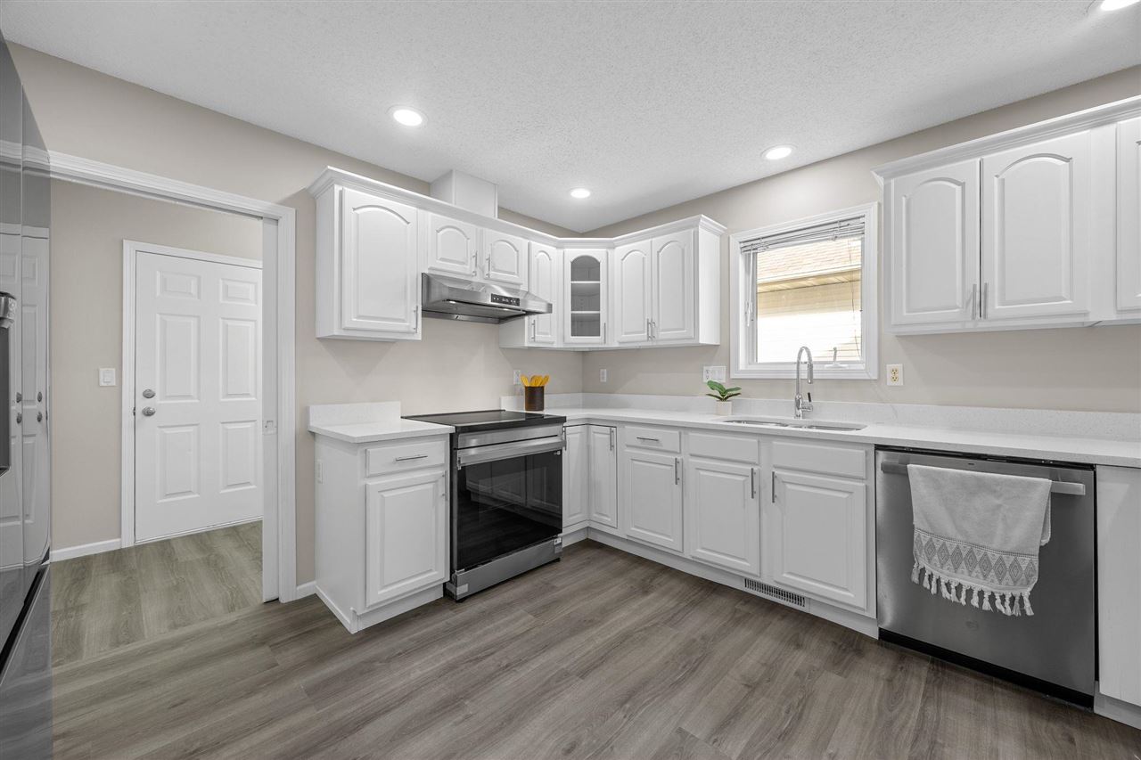 95 E Dovetail Drive Coralville IA 52241