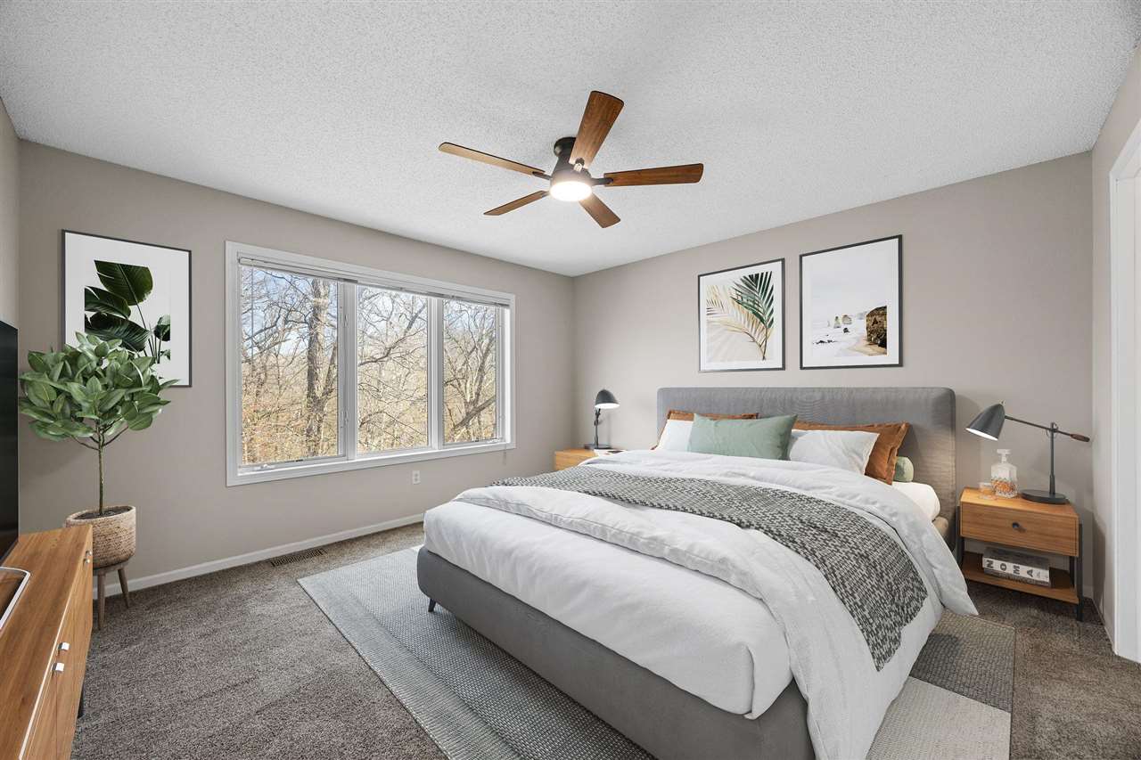 95 E Dovetail Drive Coralville IA 52241