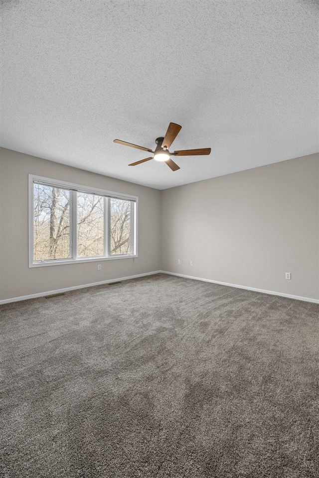 95 E Dovetail Drive Coralville IA 52241