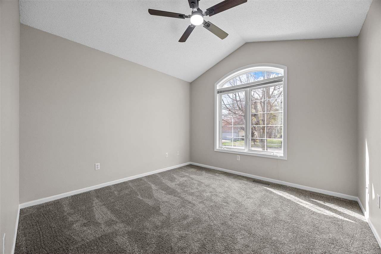 95 E Dovetail Drive Coralville IA 52241