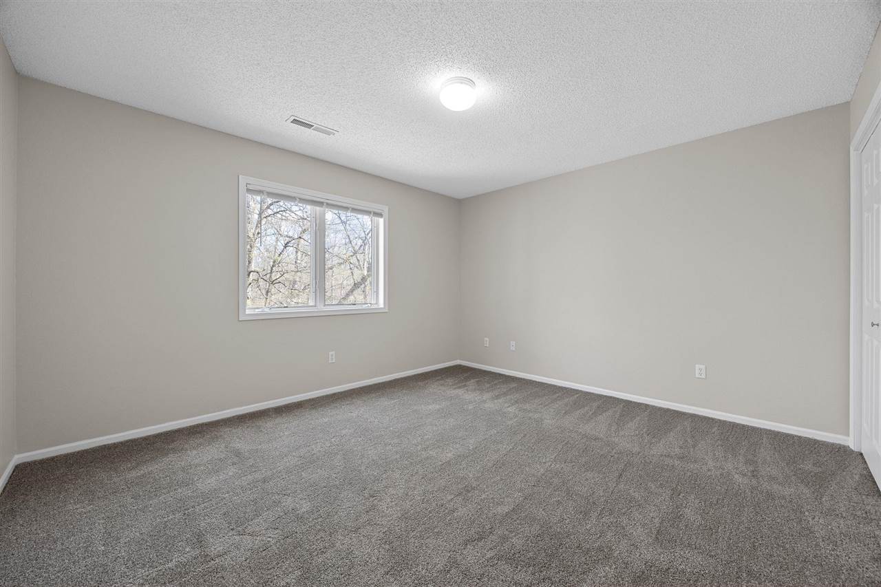 95 E Dovetail Drive Coralville IA 52241