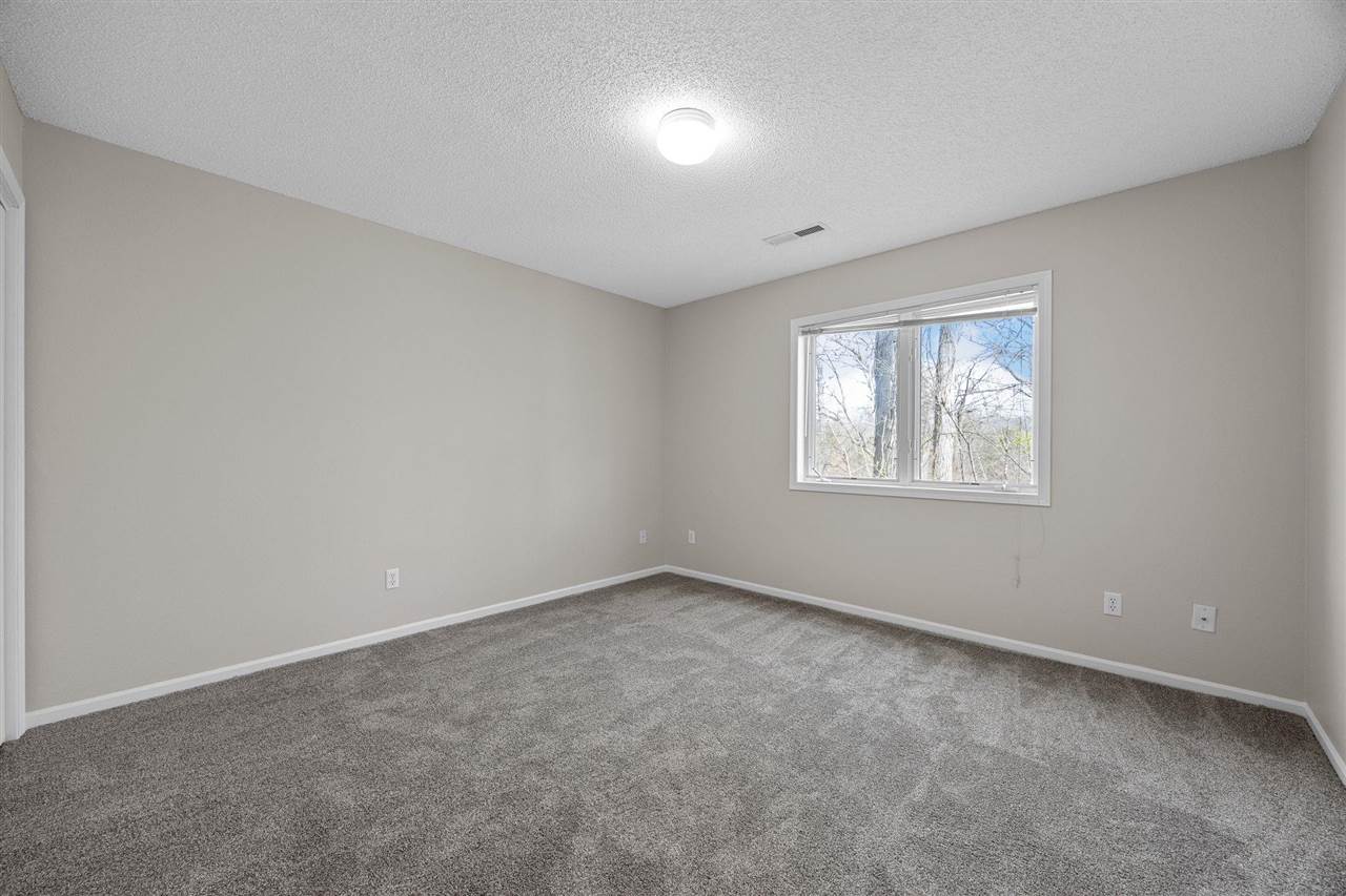 95 E Dovetail Drive Coralville IA 52241