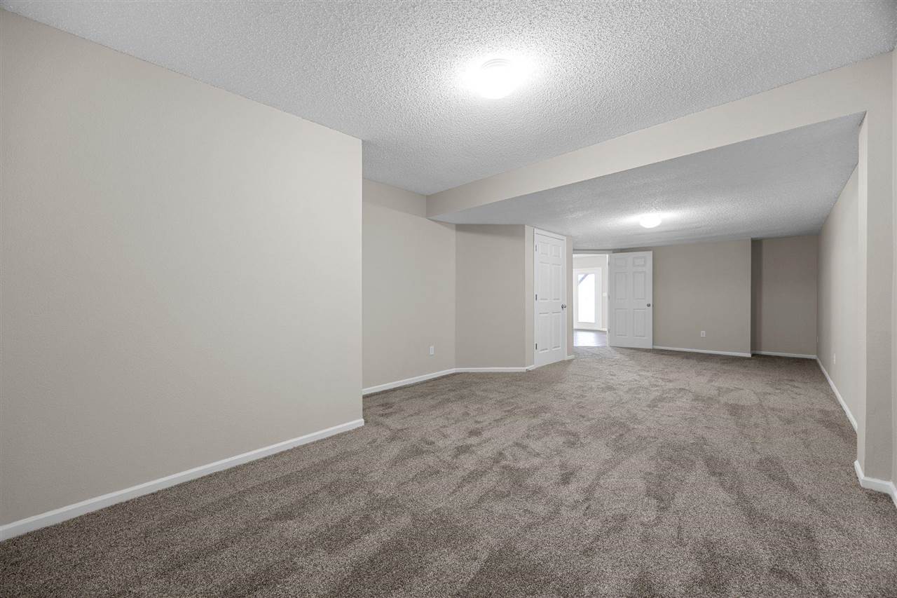 95 E Dovetail Drive Coralville IA 52241