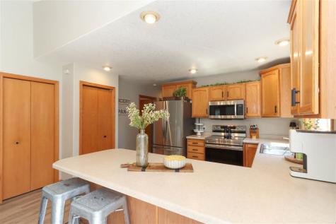 2186 Waters Way Washington IA 52353-3125