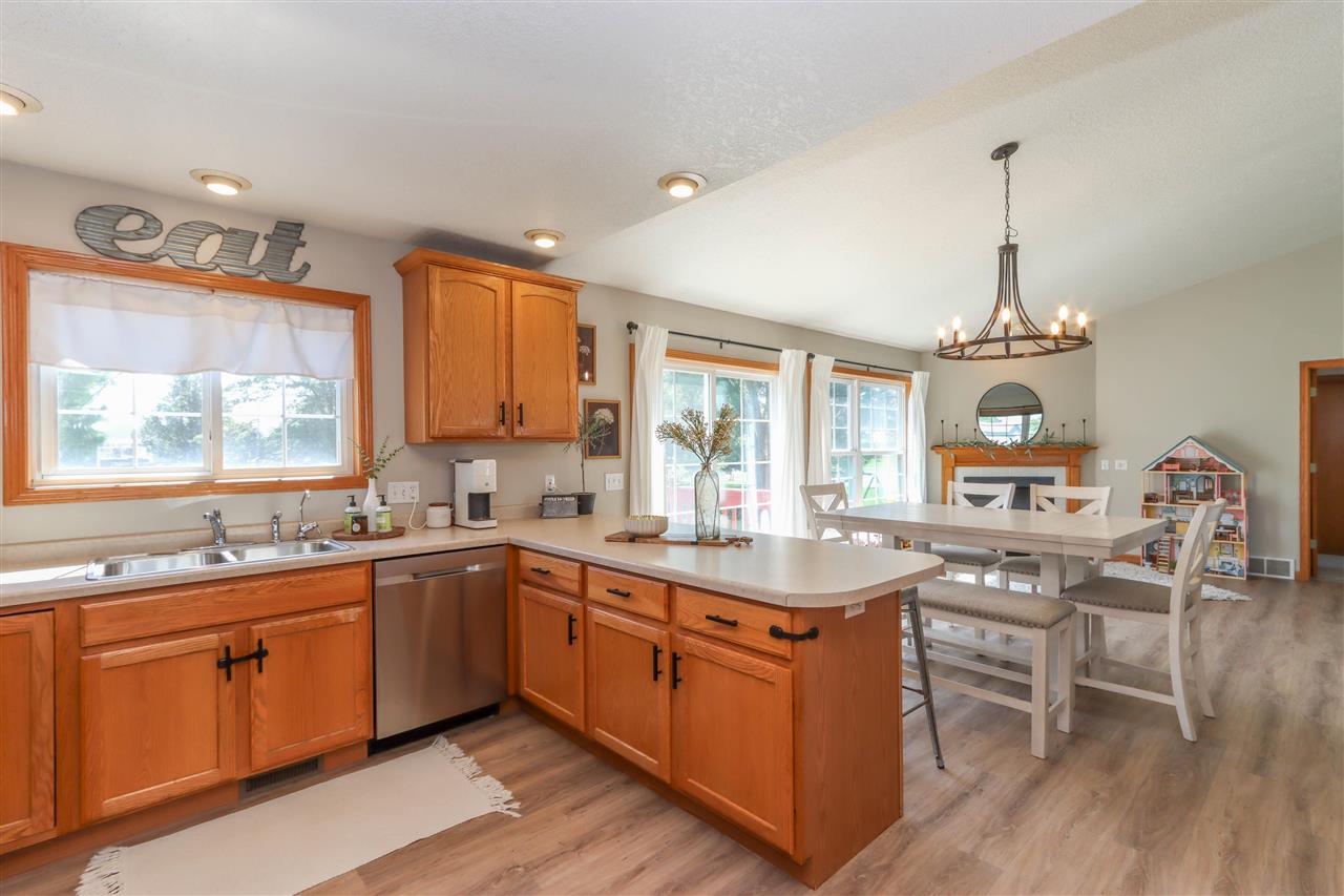 2186 Waters Way Washington IA 52353-3125