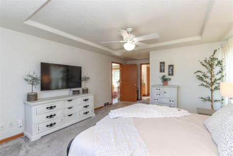 2186 Waters Way Washington IA 52353-3125