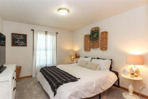 2186 Waters Way Washington IA 52353-3125