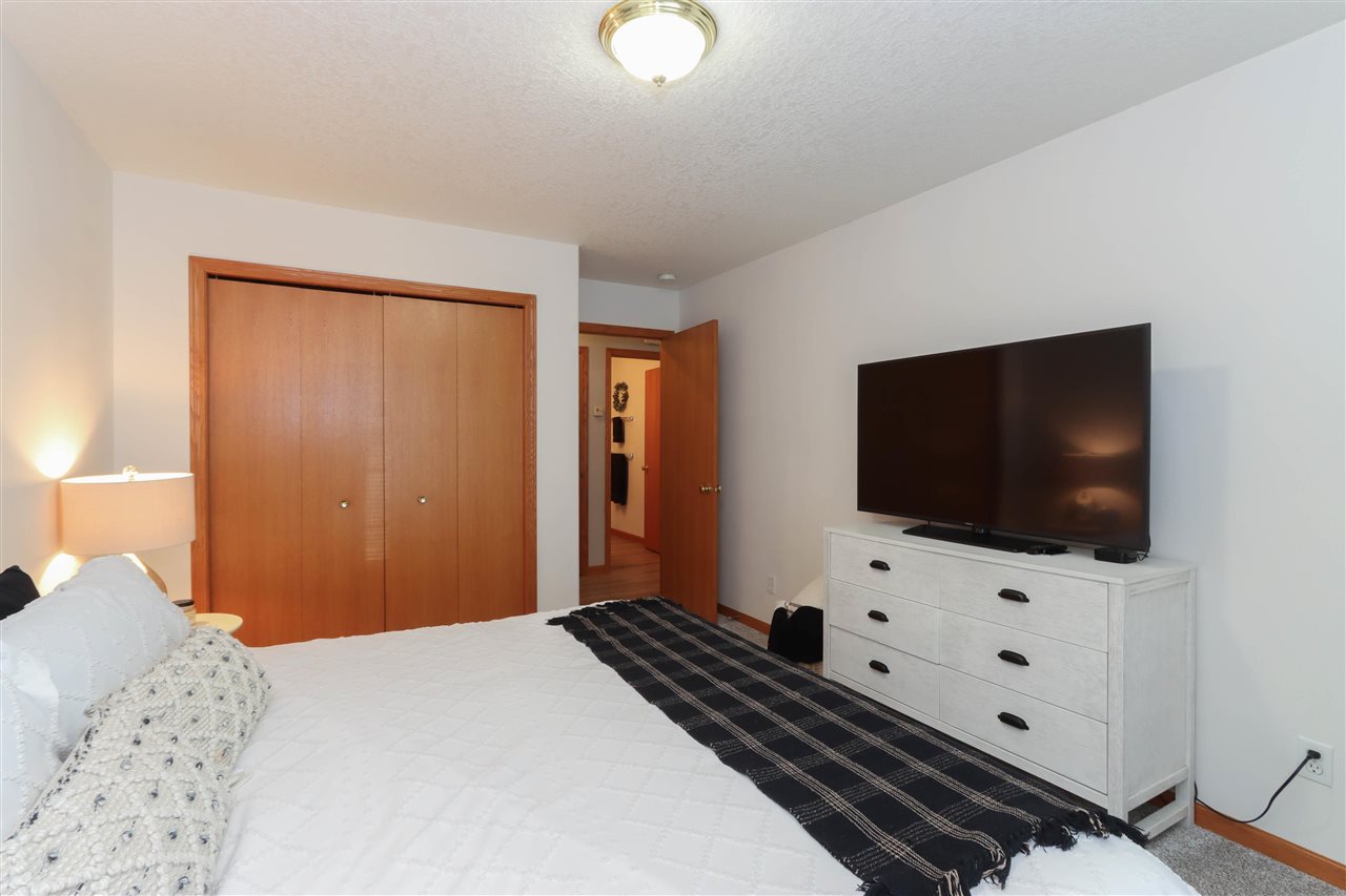 2186 Waters Way Washington IA 52353-3125