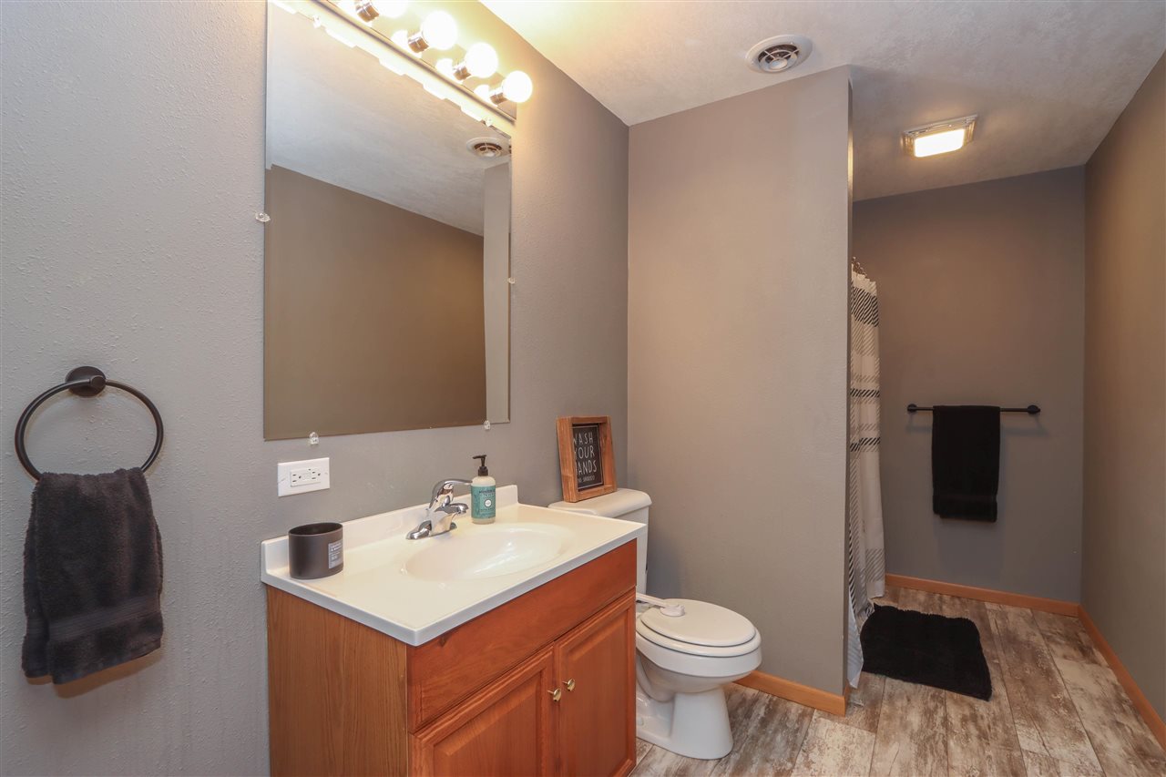 2186 Waters Way Washington IA 52353-3125