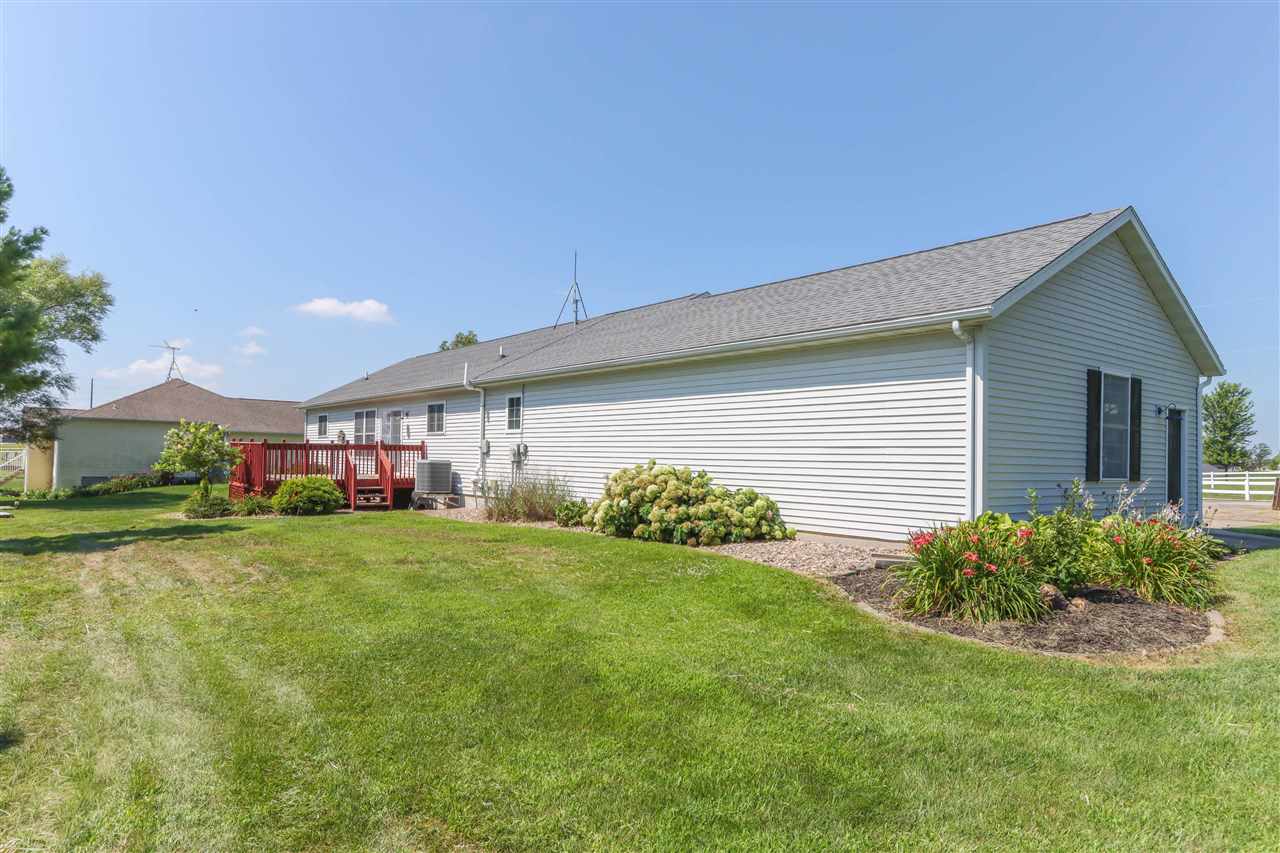 2186 Waters Way Washington IA 52353-3125