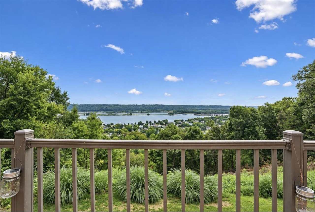 513 Acre Street Guttenberg IA 52052