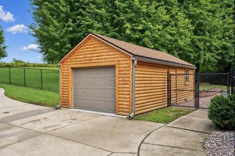 513 Acre Street Guttenberg IA 52052