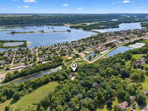 513 Acre Street Guttenberg IA 52052