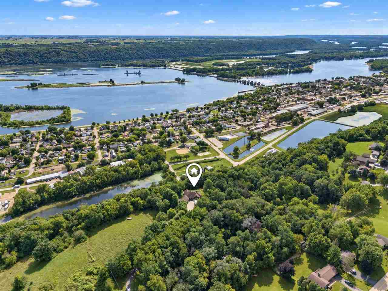 513 Acre Street Guttenberg IA 52052