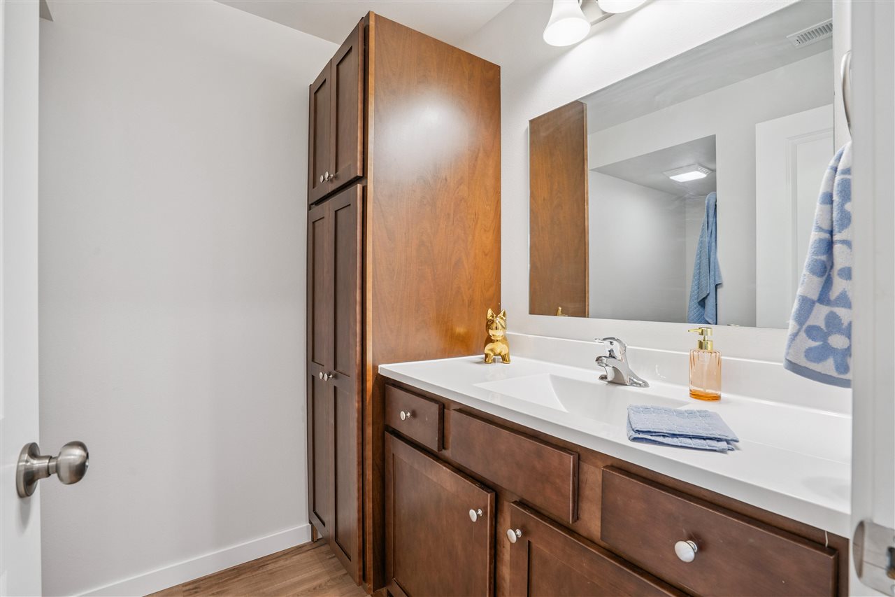 824 Nye Way Coralville IA 52241