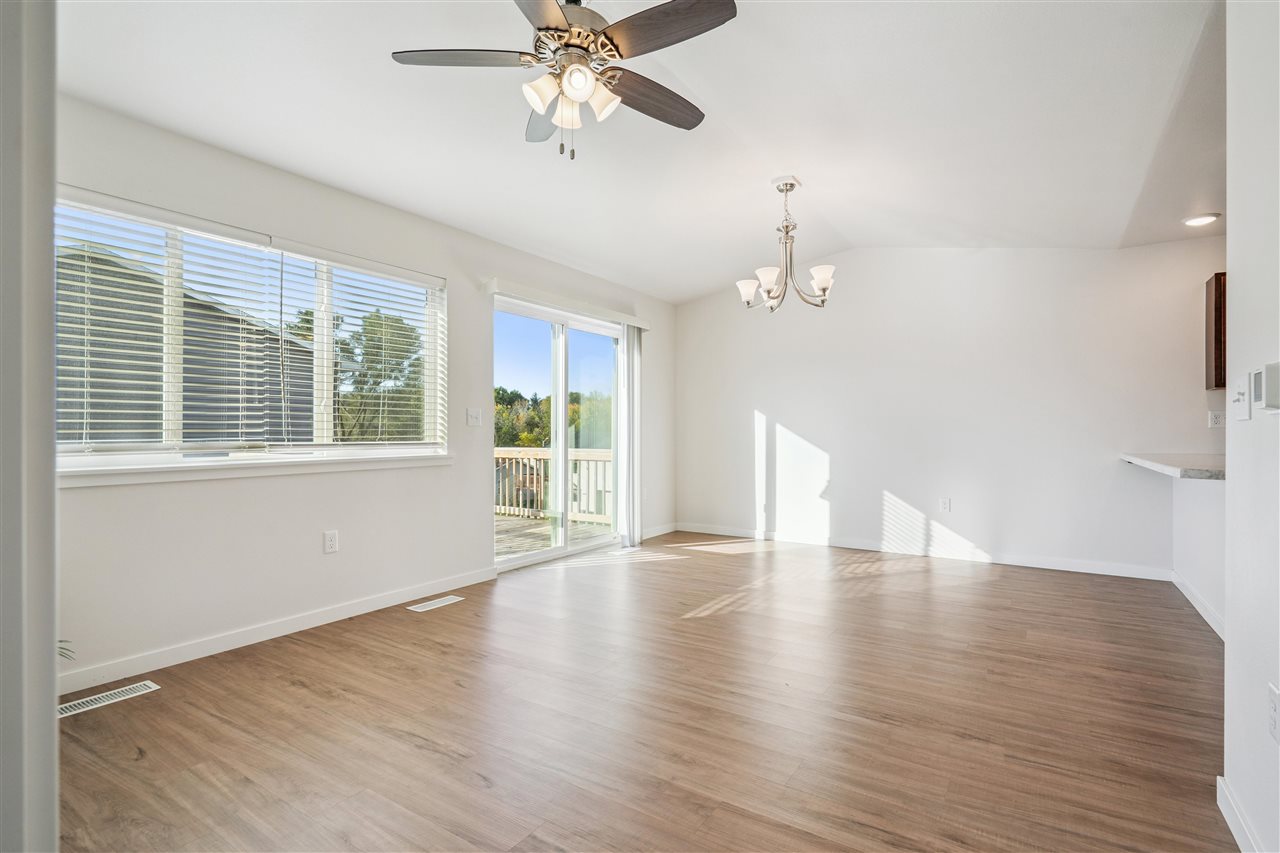 824 Nye Way Coralville IA 52241