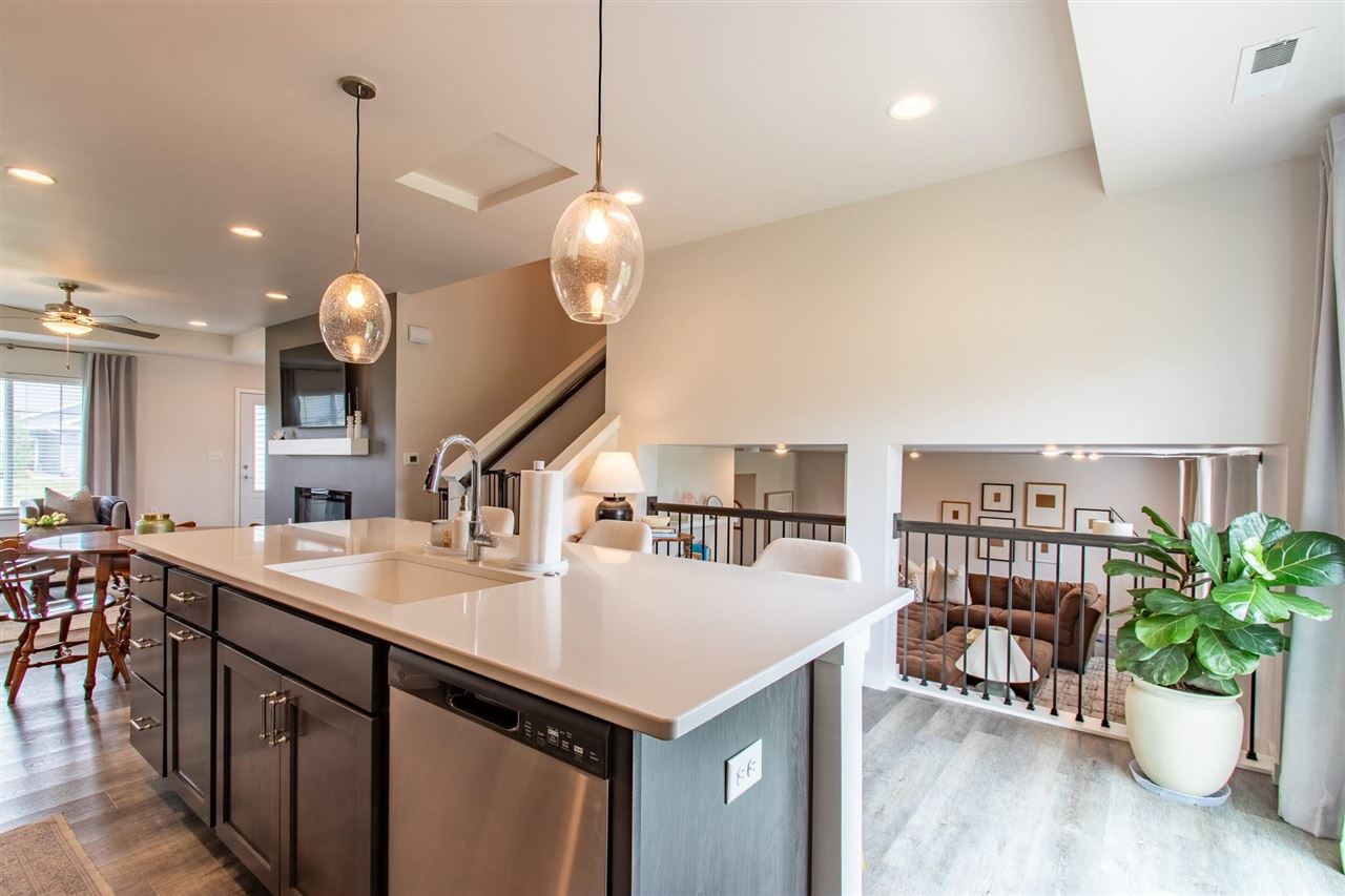 201 Dogwood Lane Tiffin IA 52340