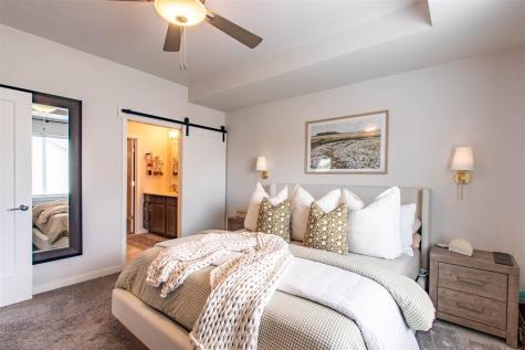 201 Dogwood Lane Tiffin IA 52340